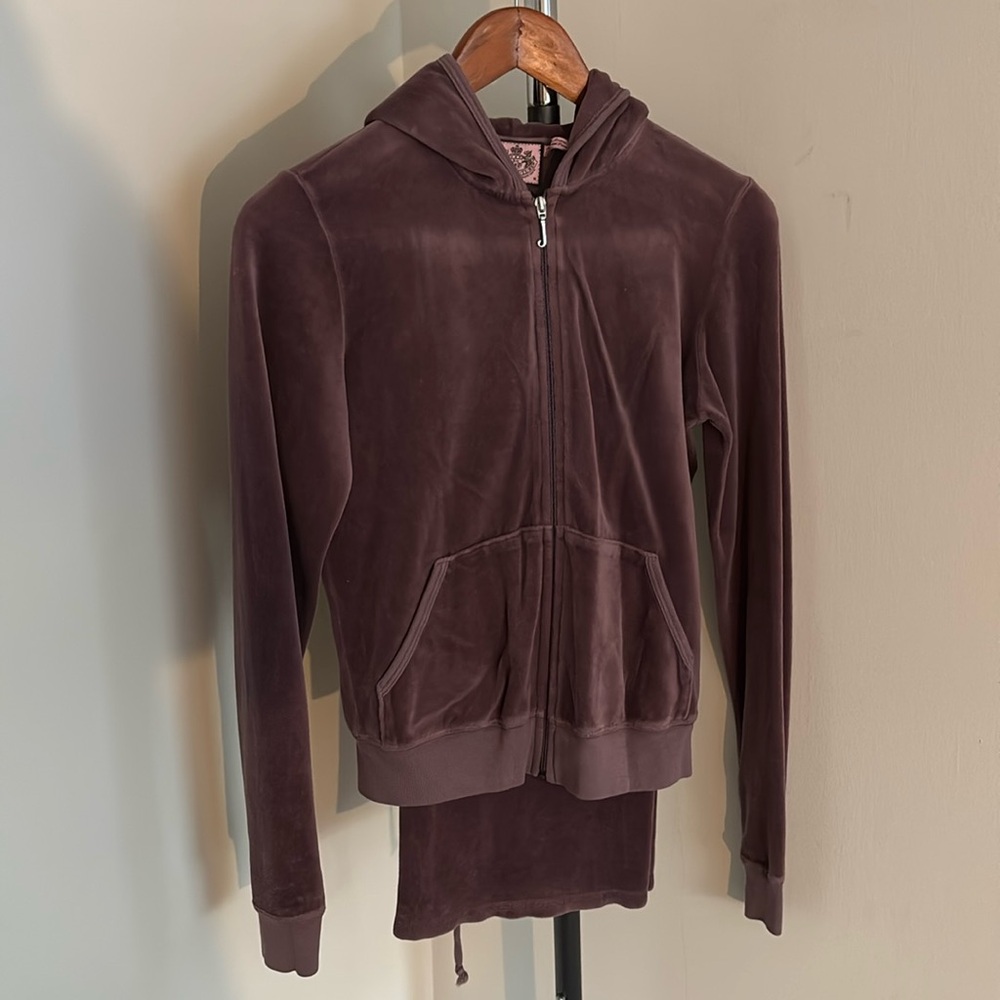 EUC Juicy Couture light purple velour tracksuit